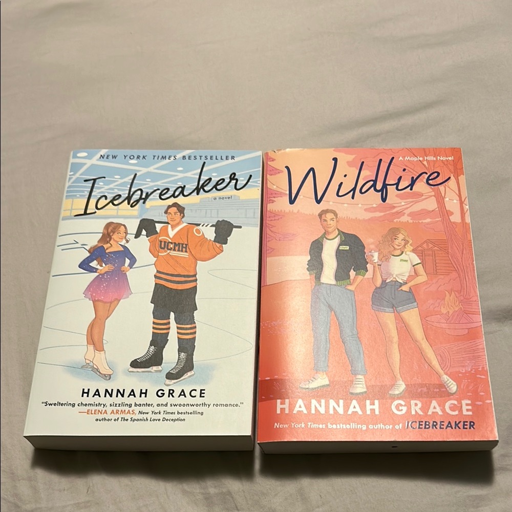 Anna Grace 'Icebreaker' Blue and 'Wildfire' Pink Book Set